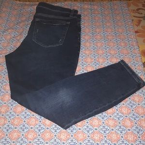 Dark blue lightly distressed Tommy Hilfiger jeans